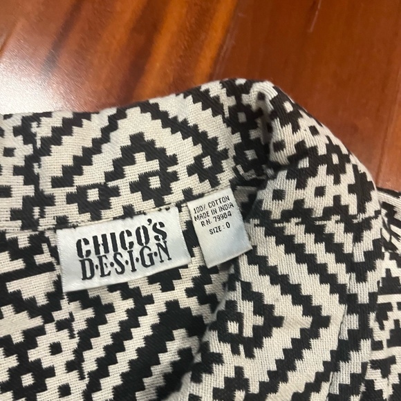 Chicos Vintage Geometric Jacket Black White Thick Fabric Long Sleeve Blazer 0 S‎ - Picture 2 of 8
